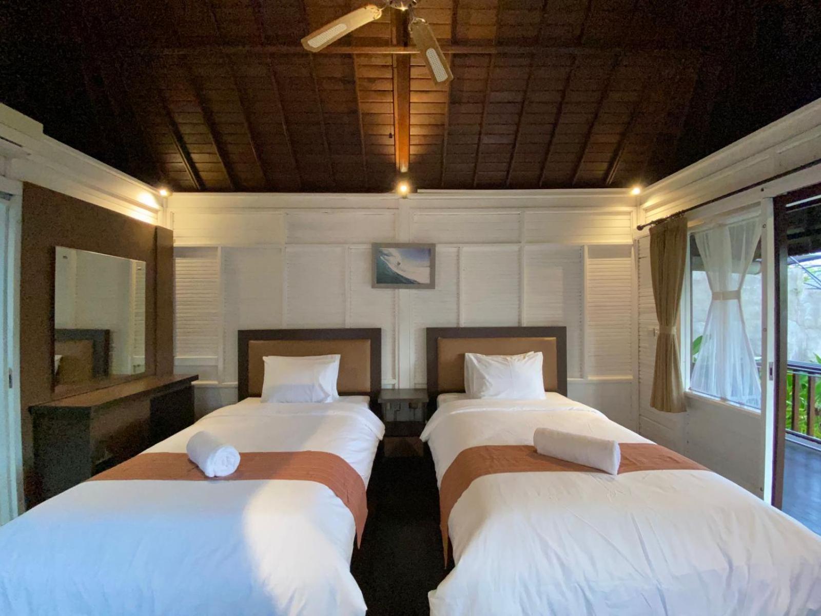 Balangan Surf Resort Jimbaran  Exterior photo