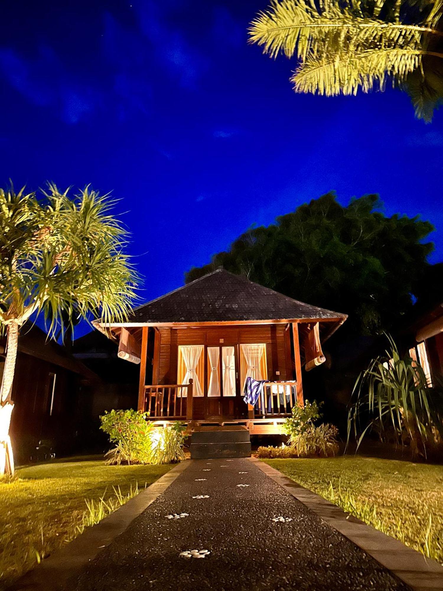 Balangan Surf Resort Jimbaran  Exterior photo